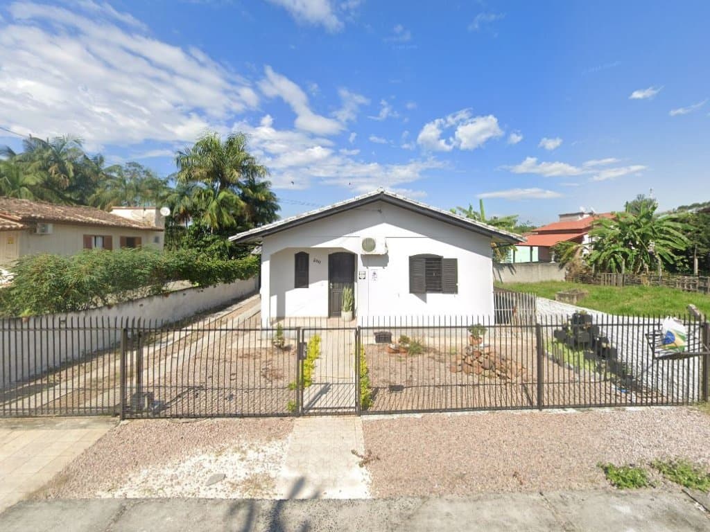 Foto 3 de 5: Casa em leilão em Criciúma - SC — Casa em Terreno de 325 m² - Rio Maina - Criciúma - SC