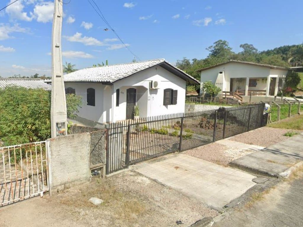 Foto 4 de 5: Casa em leilão em Criciúma - SC — Casa em Terreno de 325 m² - Rio Maina - Criciúma - SC