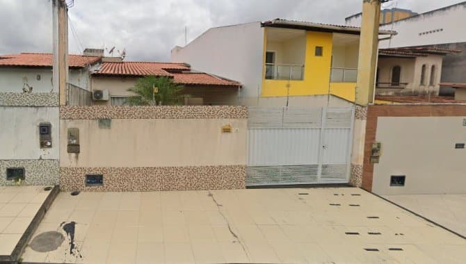 Foto 1 de 5: Casa em leilão em Feira De Santana - BA — Casa 106 m² - Baraúna - Feira de Santana - BA