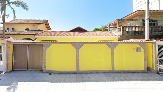 Foto 1 de 10: Casa em leilão em Praia Grande - SP — Casa no Litoral 220 m² - Balneário Flórida - Praia Grande - SP