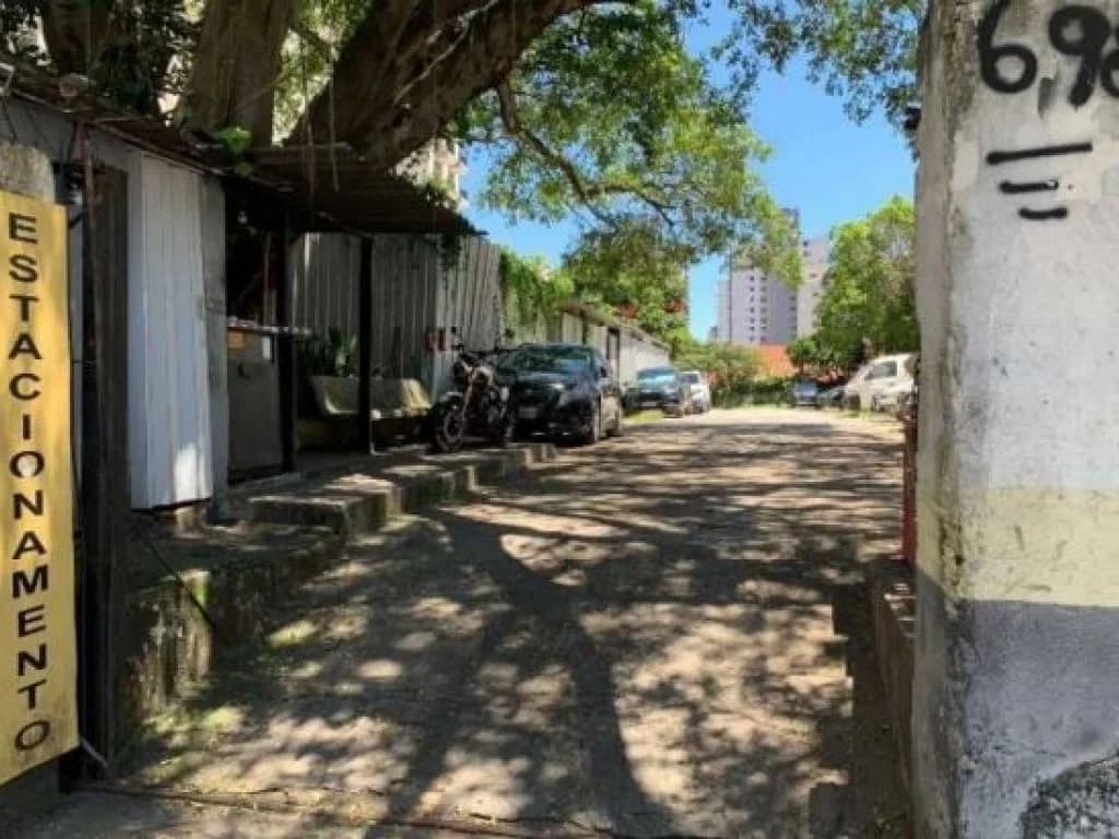 Foto 4 de 6: Terreno em leilão em São Paulo - SP — Área de 1.360 m² com Possibilidade de Incorporação Imobiliária (Próximo ao Metrô) - Campos Elíseos - São Paulo - SP