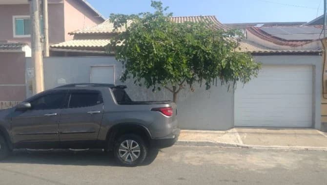 Foto 1 de 14: Casa em leilão em Queimados - RJ — Casa 90 m² - Centro - Queimados - RJ