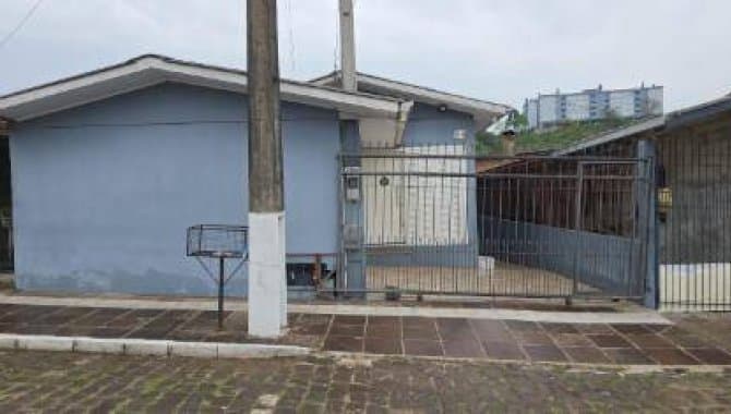 Foto 1 de 7: Casa em leilão em Garibaldi - RS — Casa, Padrão, 0 Vaga(S) de Garagem