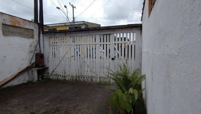 Foto 9 de 12: Casa em leilão em Mongaguá - SP — Casa, Padrão, 1 Vaga(S) de Garagem