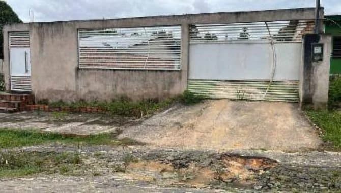 Foto 12 de 13: Casa em leilão em Cruzeiro Do Sul - AC — Casa, Padrão, 1 Vaga(S) de Garagem