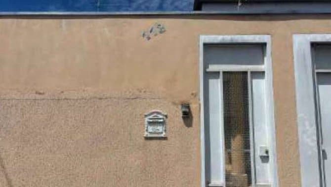 Foto 2 de 3: Casa em leilão em Dois Córregos - SP — Casa, Padrão, 1 Vaga(S) de Garagem