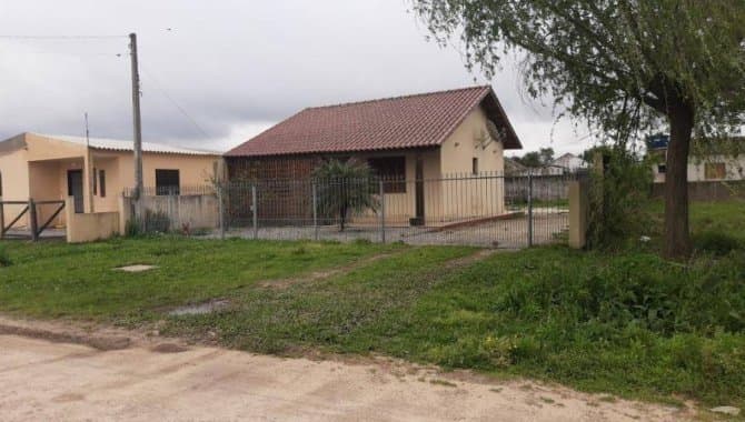 Casa em leilão em Pelotas - RS — Casa 68 m² - Três Vendas - Pelotas - RS