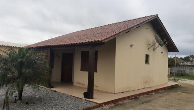 Foto 28 de 38: Casa em leilão em Pelotas - RS — Casa, Padrão, 1 Vaga(S) de Garagem