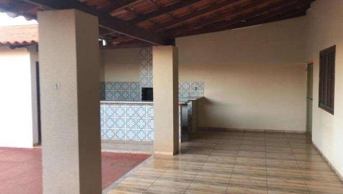 Foto 25 de 72: Casa em leilão em Rio Verde - GO — Casa, Padrão, 1 Vaga(S) de Garagem