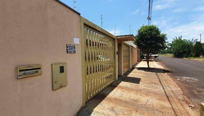 Foto 37 de 72: Casa em leilão em Rio Verde - GO — Casa, Padrão, 1 Vaga(S) de Garagem