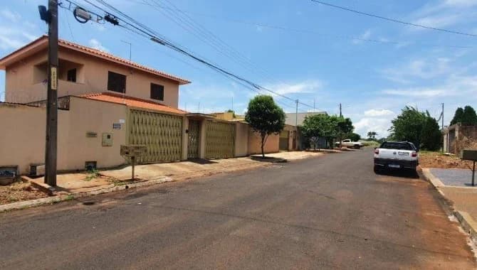 Foto 36 de 72: Casa em leilão em Rio Verde - GO — Casa, Padrão, 1 Vaga(S) de Garagem