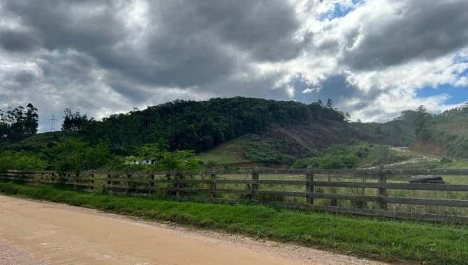 Foto 10 de 20: Area Rural em leilão em São João Batista - SC — Lote, Rural, 0 Vaga(S) de Garagem