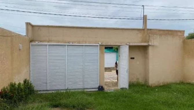 Foto 4 de 16: Casa em leilão em Camocim - CE — Casa, Padrão, 1 Vaga(S) de Garagem
