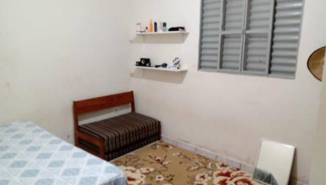 Foto 13 de 19: Casa em leilão em Pindamonhangaba - SP — Casa, Padrão, 1 Vaga(S) de Garagem