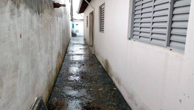 Foto 17 de 19: Casa em leilão em Pindamonhangaba - SP — Casa, Padrão, 1 Vaga(S) de Garagem