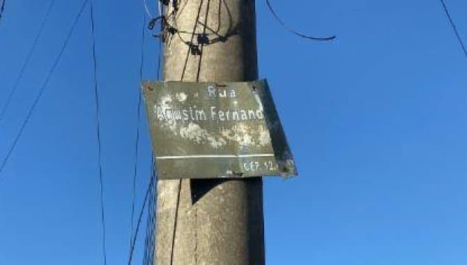 Foto 7 de 19: Casa em leilão em Pindamonhangaba - SP — Casa, Padrão, 1 Vaga(S) de Garagem
