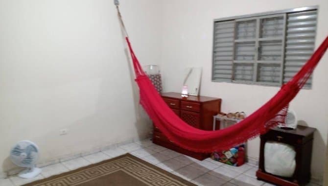 Foto 14 de 19: Casa em leilão em Pindamonhangaba - SP — Casa, Padrão, 1 Vaga(S) de Garagem