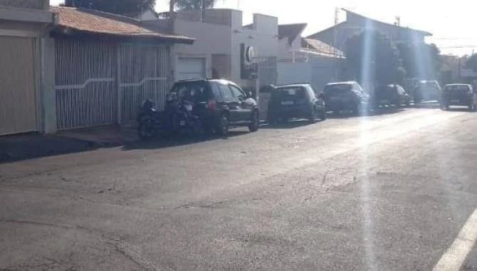 Foto 7 de 22: Casa em leilão em Jaboticabal - SP — Casa, Padrão, 0 Vaga(S) de Garagem