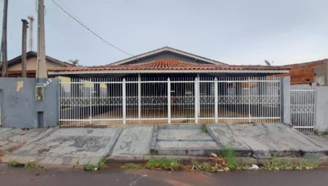 Casa em leilão em Pereira Barreto - SP — Casa 223 m² - Hossoi - Pereira Barreto - SP