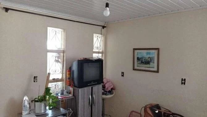 Foto 6 de 21: Casa em leilão em Votuporanga - SP — Casa, Padrão, 1 Vaga(S) de Garagem