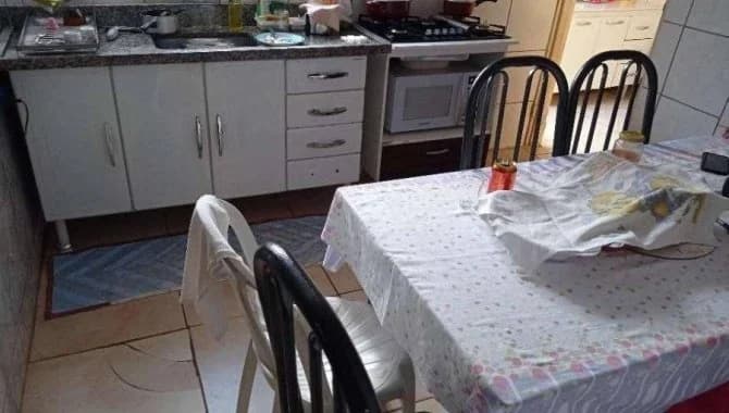 Foto 8 de 21: Casa em leilão em Votuporanga - SP — Casa, Padrão, 1 Vaga(S) de Garagem