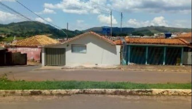Foto 1 de 4: Casa em leilão em Ilicínea - MG — Casa 68 m² - Santa Maria - Ilicínea - MG