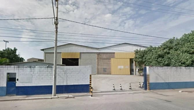 Foto 1 de 10: Comercial em leilão em Macaé - RJ — Galpão 1.528 m² (10 vagas) - Lagomar - Macaé - RJ