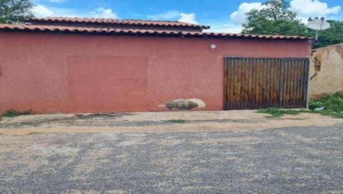 Foto 1 de 2: Casa em leilão em Parnaguá - PI — Casa - Parnaguá-PI - Rua Jacy Bezerra, s/n - SHIS