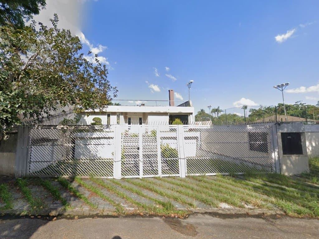 Foto 6 de 6: Casa em leilão em São Paulo - SP — Casa 908 m² - Interlagos - São Paulo - SP