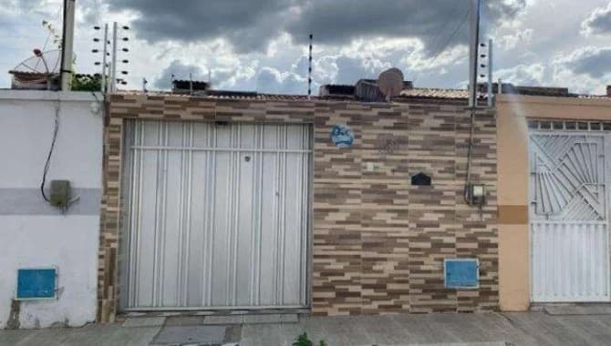 Foto 1 de 2: Casa em leilão em Crateús - CE — Casa 96 m² - Crateús-CE - Rua Joaquim Izídio Braz, 429 - Cidade 2000