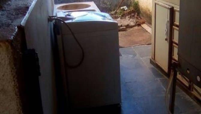 Foto 9 de 11: Casa em leilão em Grão Mogol - MG — Casa, Padrão, 1 Vaga(S) de Garagem