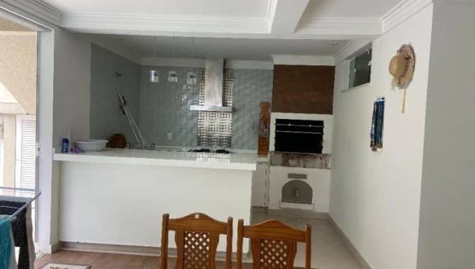 Foto 14 de 33: Casa em leilão em Ponta Grossa - PR — Casa, Padrão, 2 Vaga(S) de Garagem