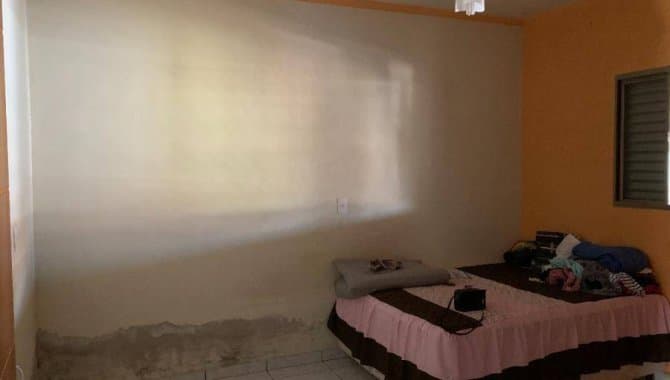 Foto 11 de 12: Casa em leilão em Américo Brasiliense - SP — Casa, Padrão, 1 Vaga(S) de Garagem