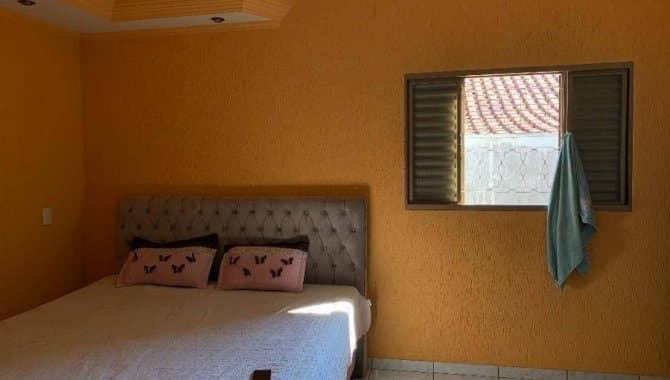 Foto 10 de 12: Casa em leilão em Américo Brasiliense - SP — Casa, Padrão, 1 Vaga(S) de Garagem