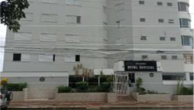 Foto 2 de 7: Apartamento em leilão em Anápolis - GO — Apartamento, Padrão, 2 Vaga(S) de Garagem