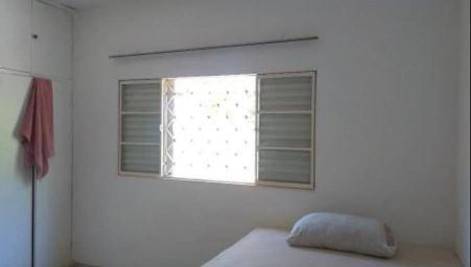 Foto 8 de 32: Casa em leilão em Guaiçara - SP — Casa, Padrão, 1 Vaga(S) de Garagem