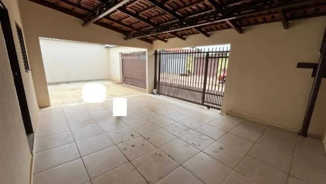Foto 4 de 27: Casa em leilão em Formosa - GO — Casa, Padrão, 1 Vaga(S) de Garagem