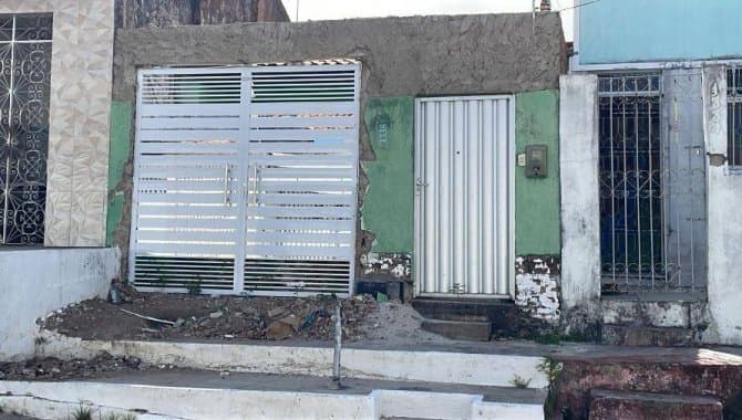 Casa em leilão em Aracaju - SE — Casa 73 m² - Suíça - Aracaju - SE