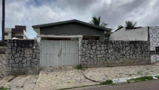 Foto 1 de 4: Casa em leilão em João Pessoa - PB — Casa, Padrão, 1 Vaga(S) de Garagem