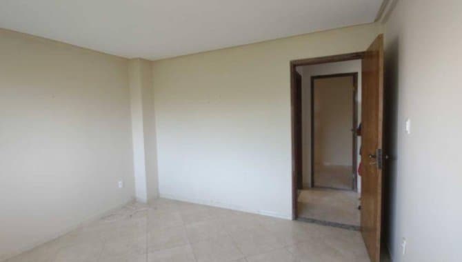Foto 33 de 121: Casa em leilão em Salvador - BA — Casa, Padrão, 0 Vaga(S) de Garagem