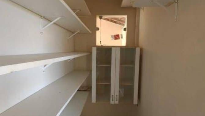 Foto 49 de 121: Casa em leilão em Salvador - BA — Casa, Padrão, 0 Vaga(S) de Garagem