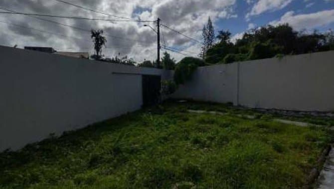 Foto 52 de 121: Casa em leilão em Salvador - BA — Casa, Padrão, 0 Vaga(S) de Garagem