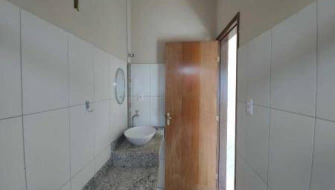 Foto 81 de 121: Casa em leilão em Salvador - BA — Casa, Padrão, 0 Vaga(S) de Garagem