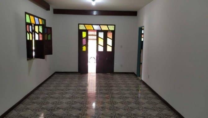 Foto 16 de 49: Casa em leilão em Camaçari - BA — Casa, Padrão, 1 Vaga(S) de Garagem