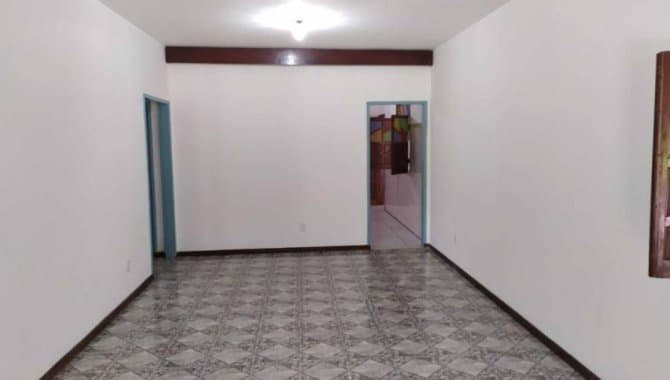 Foto 15 de 49: Casa em leilão em Camaçari - BA — Casa, Padrão, 1 Vaga(S) de Garagem