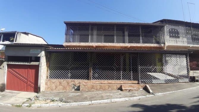 Foto 1 de 49: Casa em leilão em Camaçari - BA — Casa, Padrão, 1 Vaga(S) de Garagem