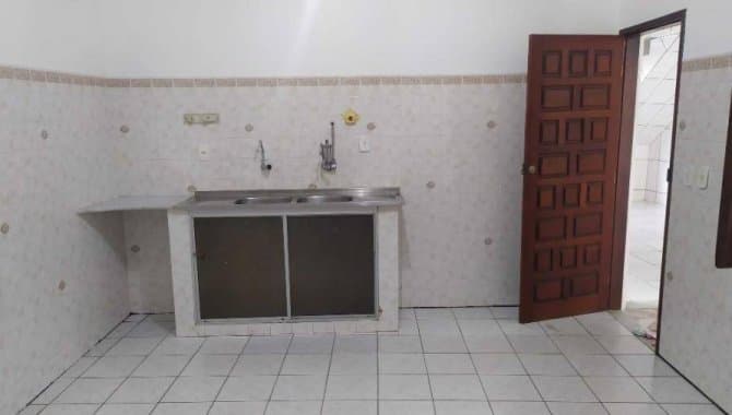 Foto 23 de 49: Casa em leilão em Camaçari - BA — Casa, Padrão, 1 Vaga(S) de Garagem