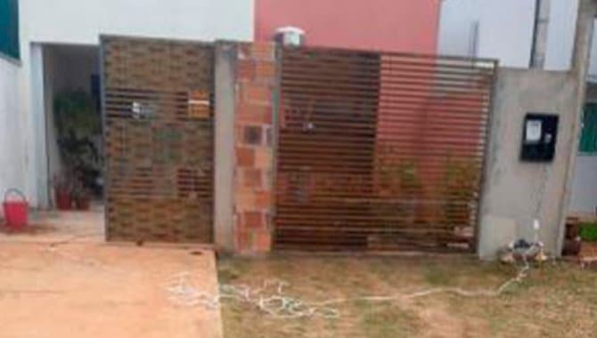 Foto 1 de 5: Casa em leilão em Sapezal - MT — Casa em Condomínio 65 m² - Água Clara VII - Sapezal - MT
