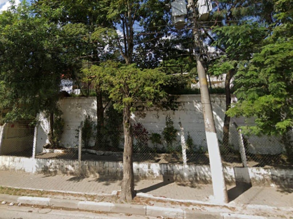 Foto 2 de 5: Terreno em leilão em Embu Das Artes - SP — Terreno 865 m² - Centro - Embu das Artes - SP