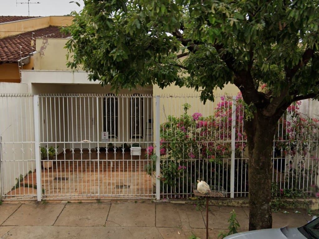 Foto 3 de 6: Casa em leilão em Lins - SP — Casa 130 m² - Centro - Lins - SP
